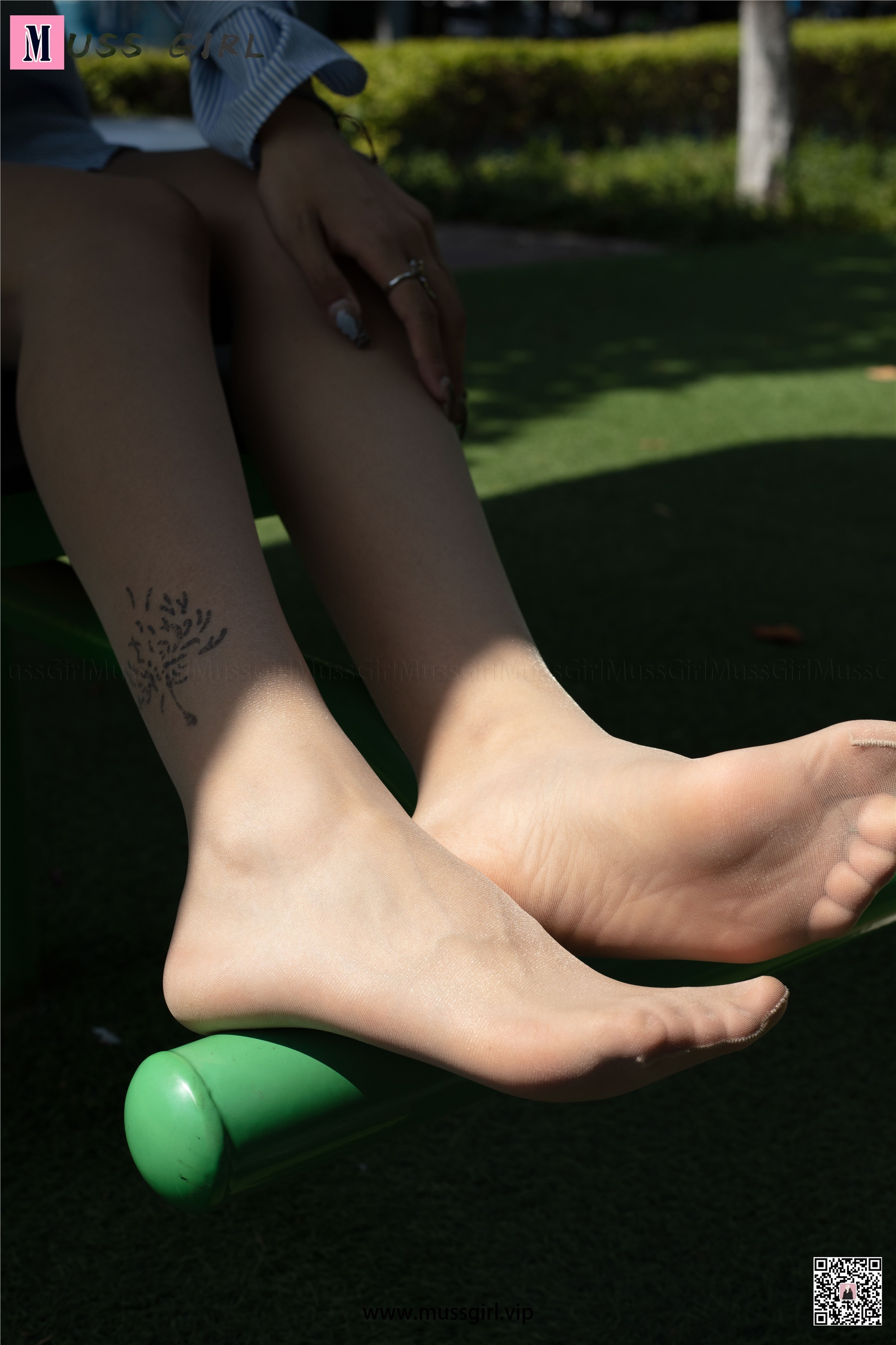 MussGirl慕丝女郎  NO.212 牛仔热裤肉丝美女2